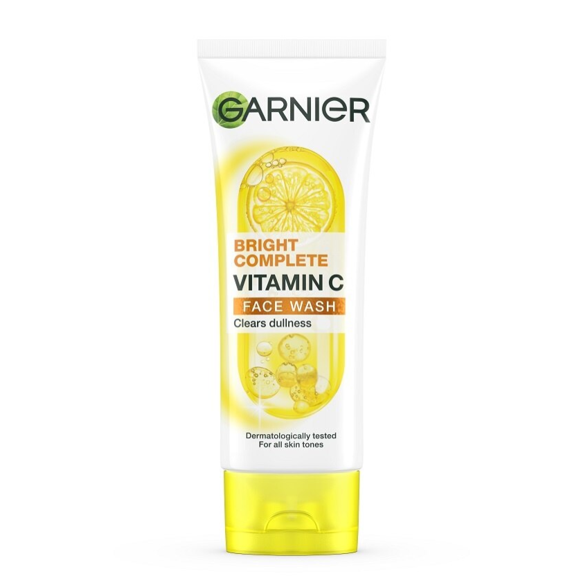 Garnier Bright Complete Vitamin C Face Wash 150 Ml.